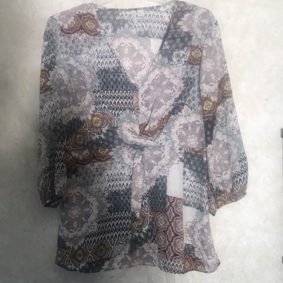 Floral Patchwork V Neck Women's Top size XL - Picture 1 of 8